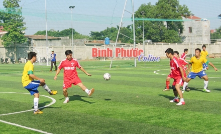Giải bóng đá mini 5 người - Cup Hoàng Duy Sport được tổ chức theo hình thức xã hội hóa