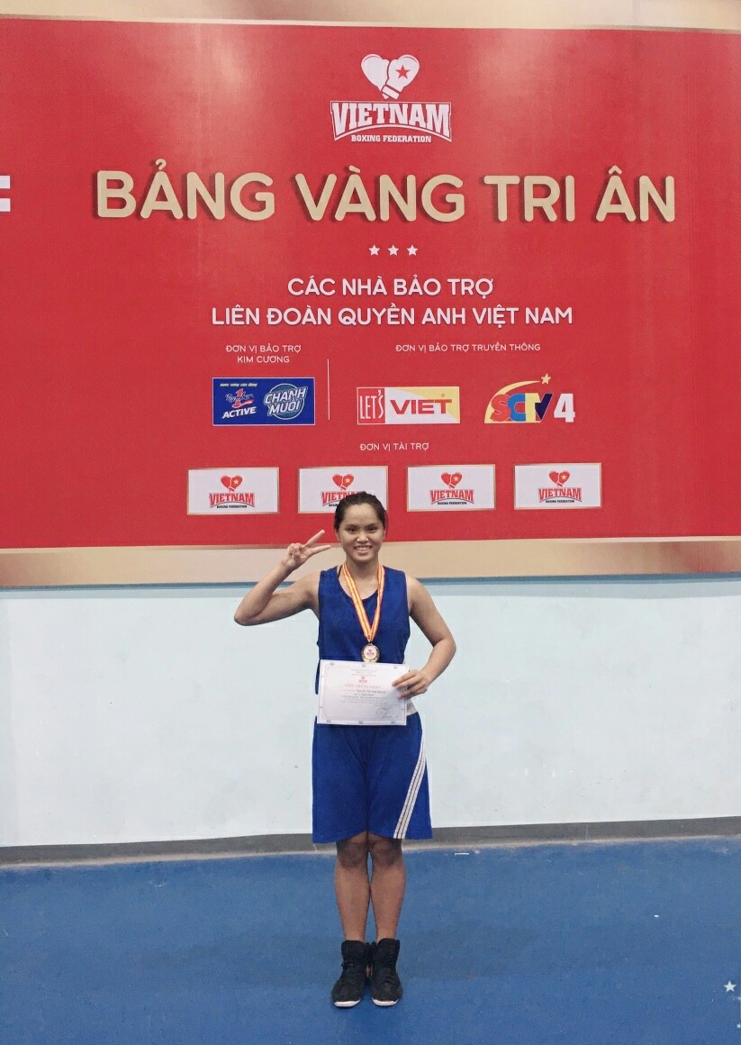 Võ sĩ Nguyễn Thị Như Quỳnh tại giải Vô địch Boxing trẻ toàn quốc 2018